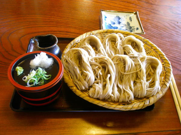 ワサビで頂く信州そば写真