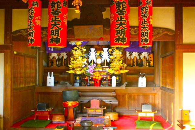 妙本寺蛇苦堂画像